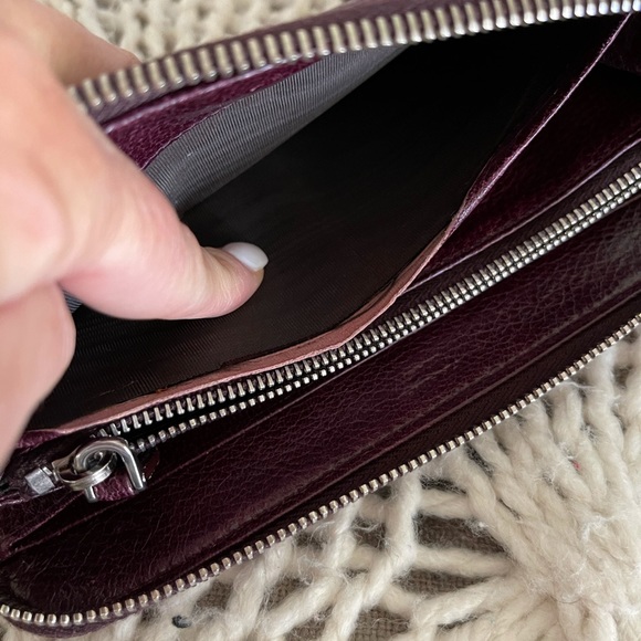 Prada vintage leather wallet - Picture 12 of 13